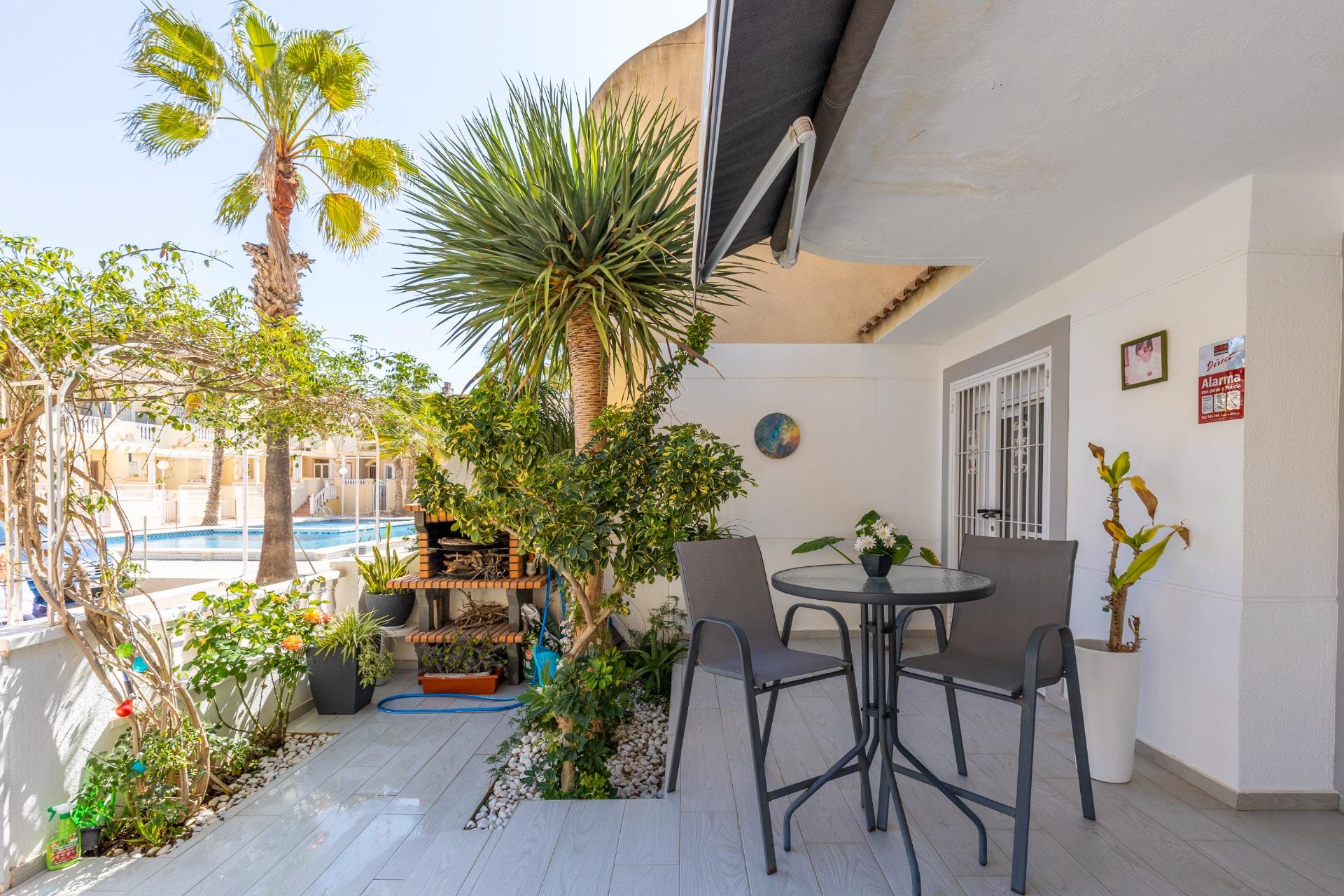 Renovated Ground Floor Bungalow Just 300 m from the Beach – Guardamar del Segura