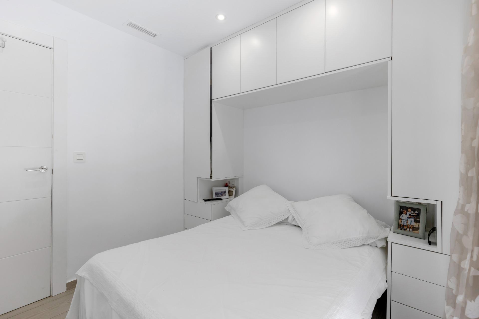 Renovated Ground Floor Bungalow Just 300 m from the Beach – Guardamar del Segura