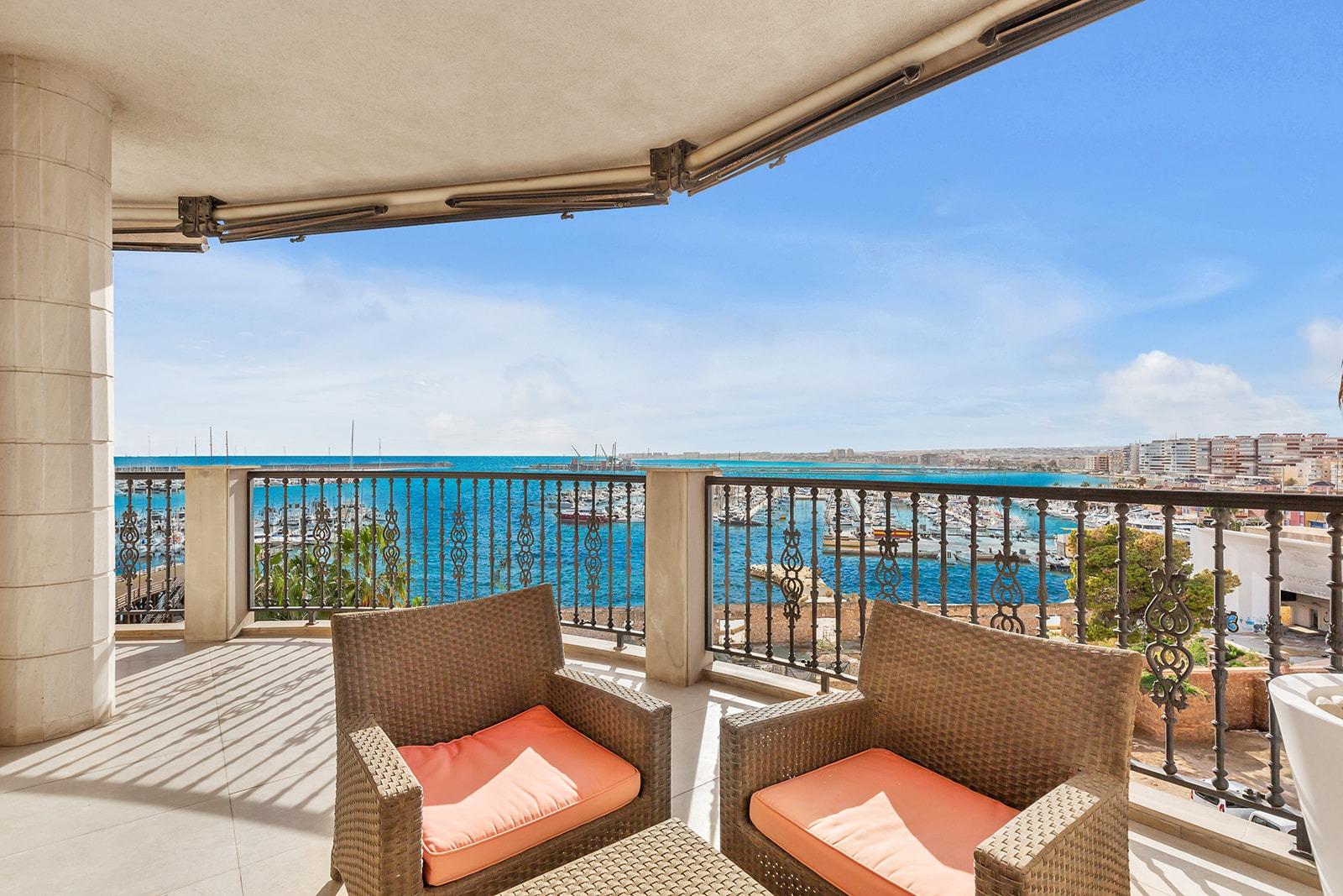 Exclusive Property with Views over Paseo Vistalegre – Torrevieja