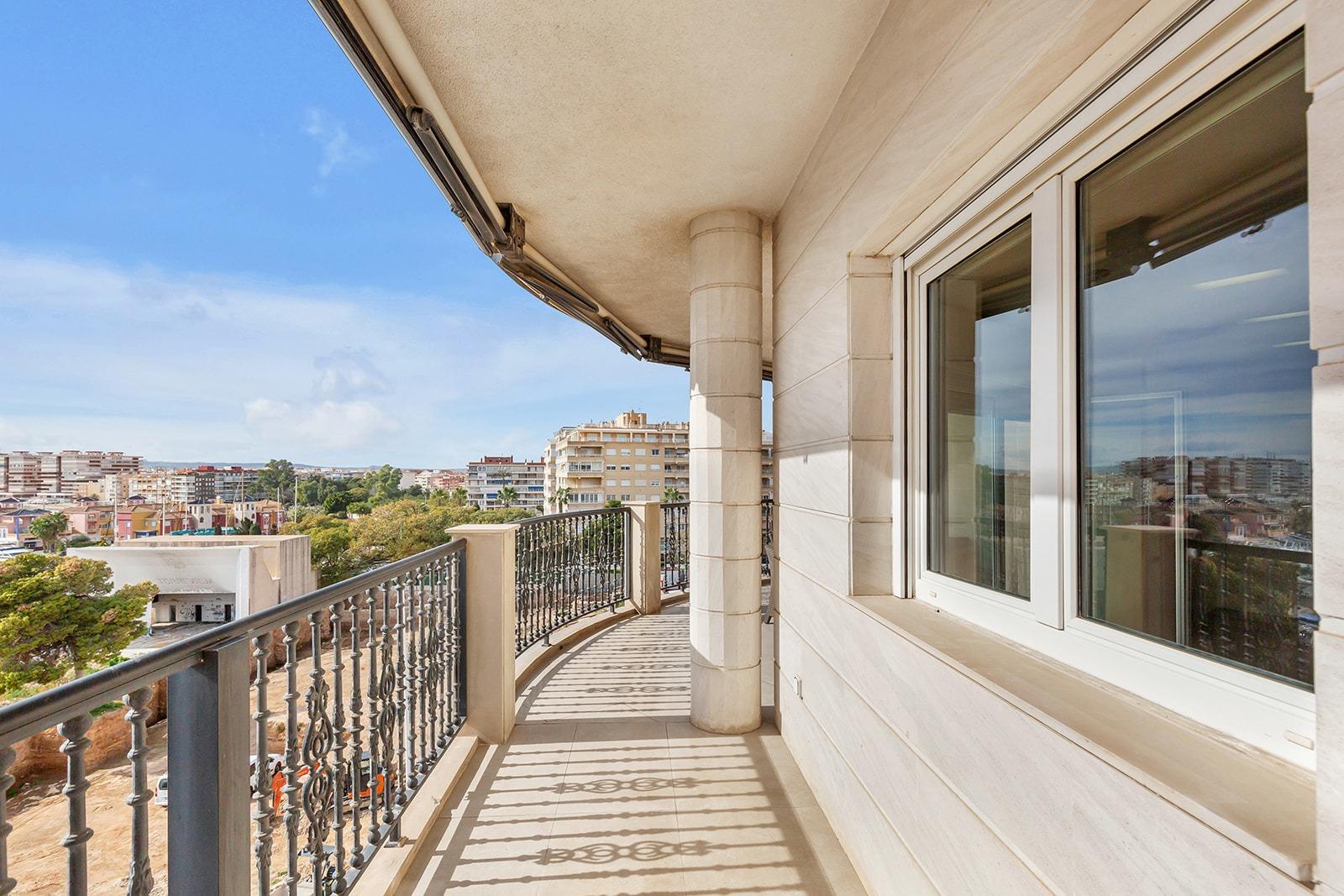 Exclusive Property with Views over Paseo Vistalegre – Torrevieja
