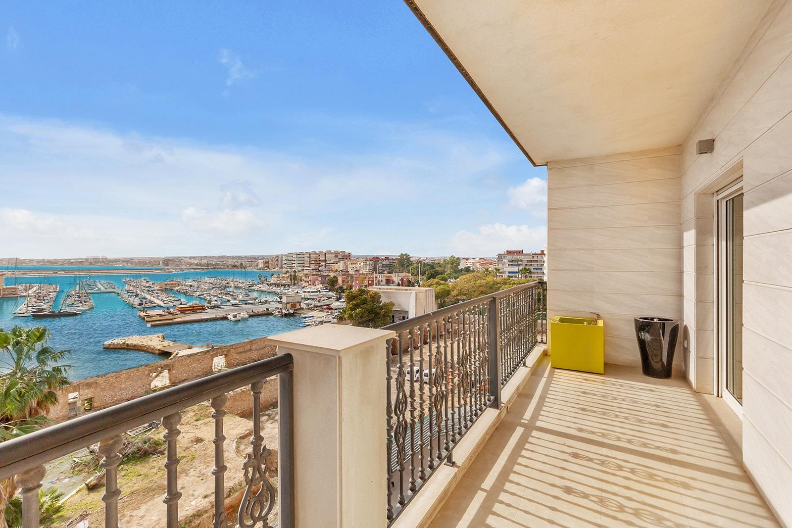 Exclusive Property with Views over Paseo Vistalegre – Torrevieja