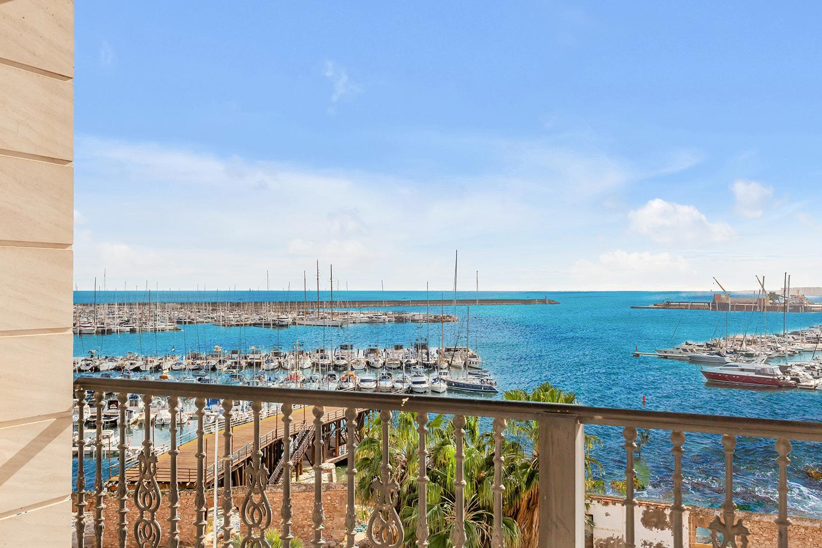 Exclusive Property with Views over Paseo Vistalegre – Torrevieja