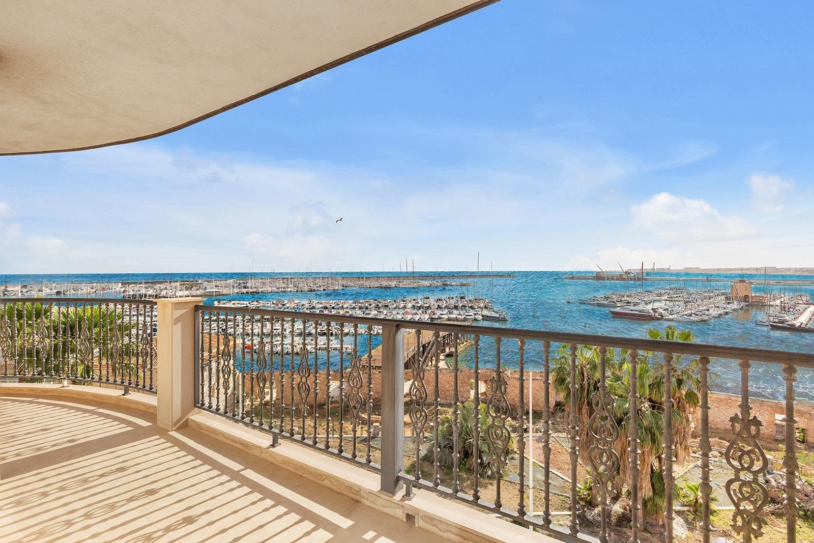 Exclusive Property with Views over Paseo Vistalegre – Torrevieja