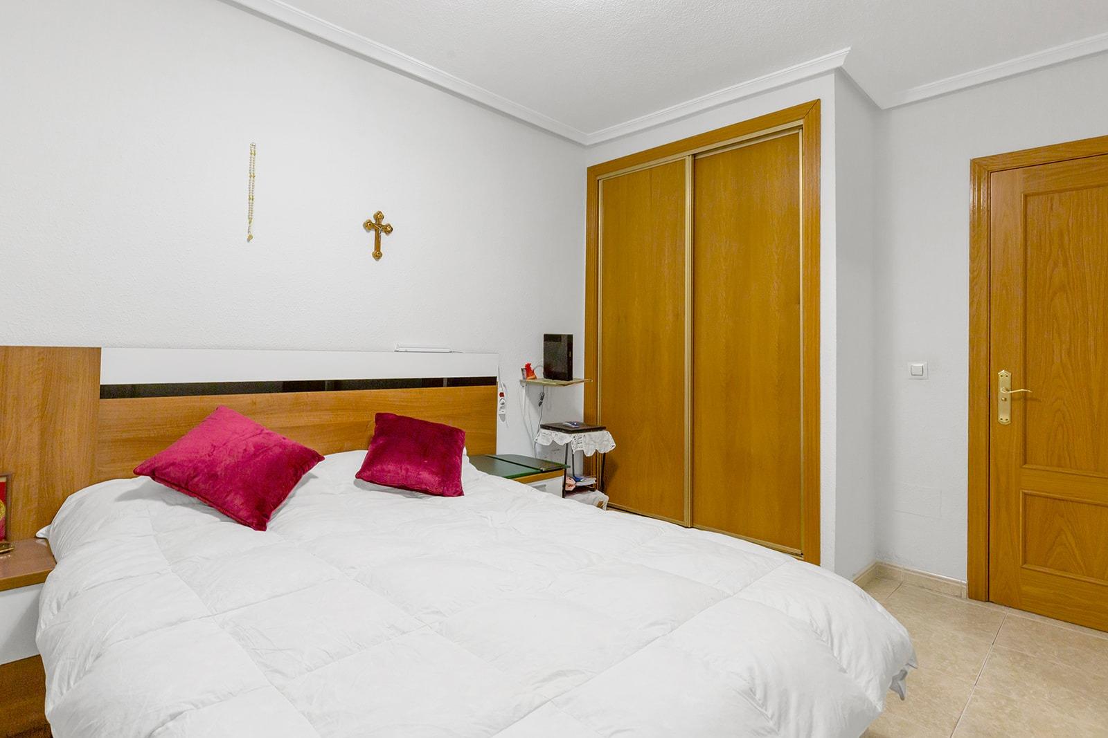 Bright Apartment with Terrace in Torrevieja