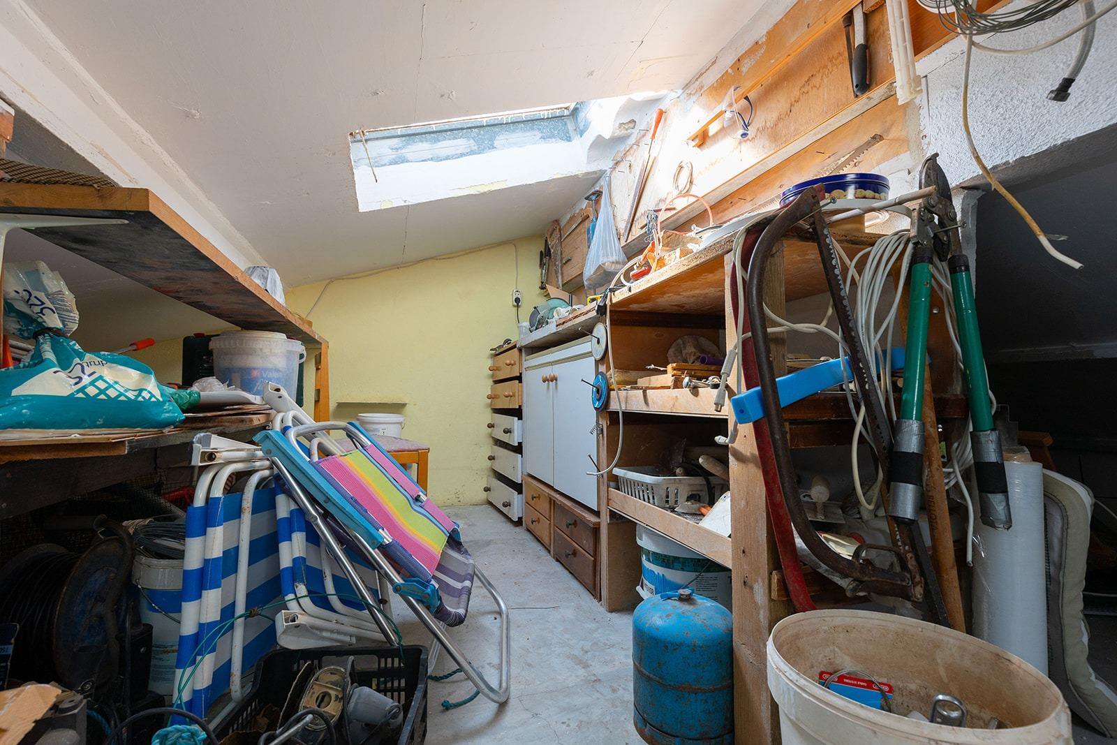 Property with South-Facing Plot Near the Salt Lagoon – Torrevieja