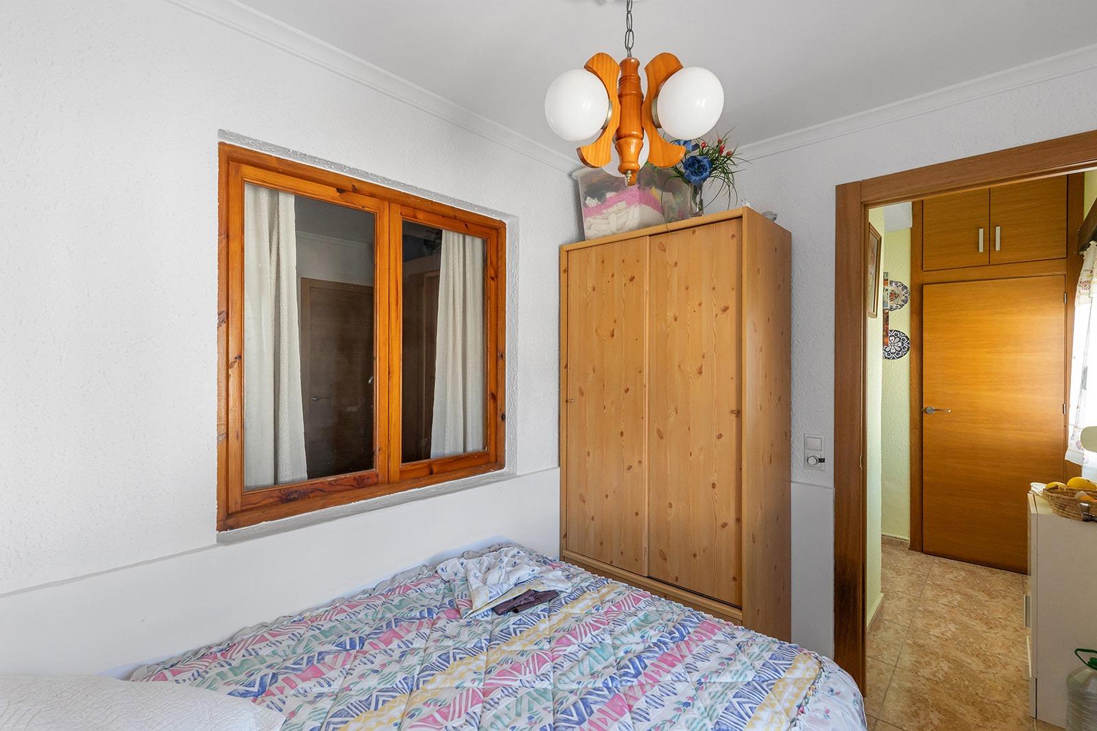 Property with South-Facing Plot Near the Salt Lagoon – Torrevieja