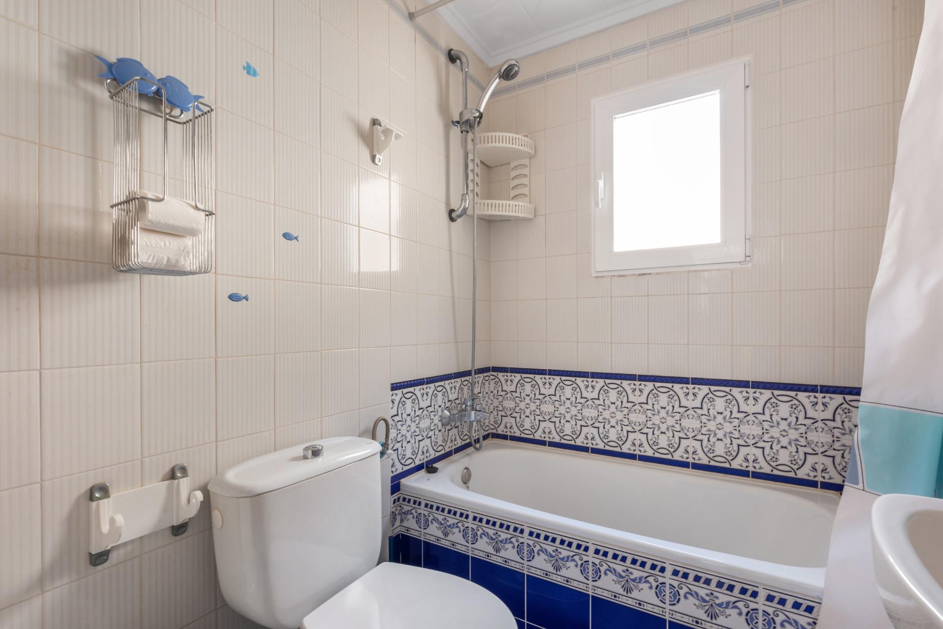 Opportunity: Detached House with Large 317 m² Plot in El Chaparral – La Siesta, Torrevieja