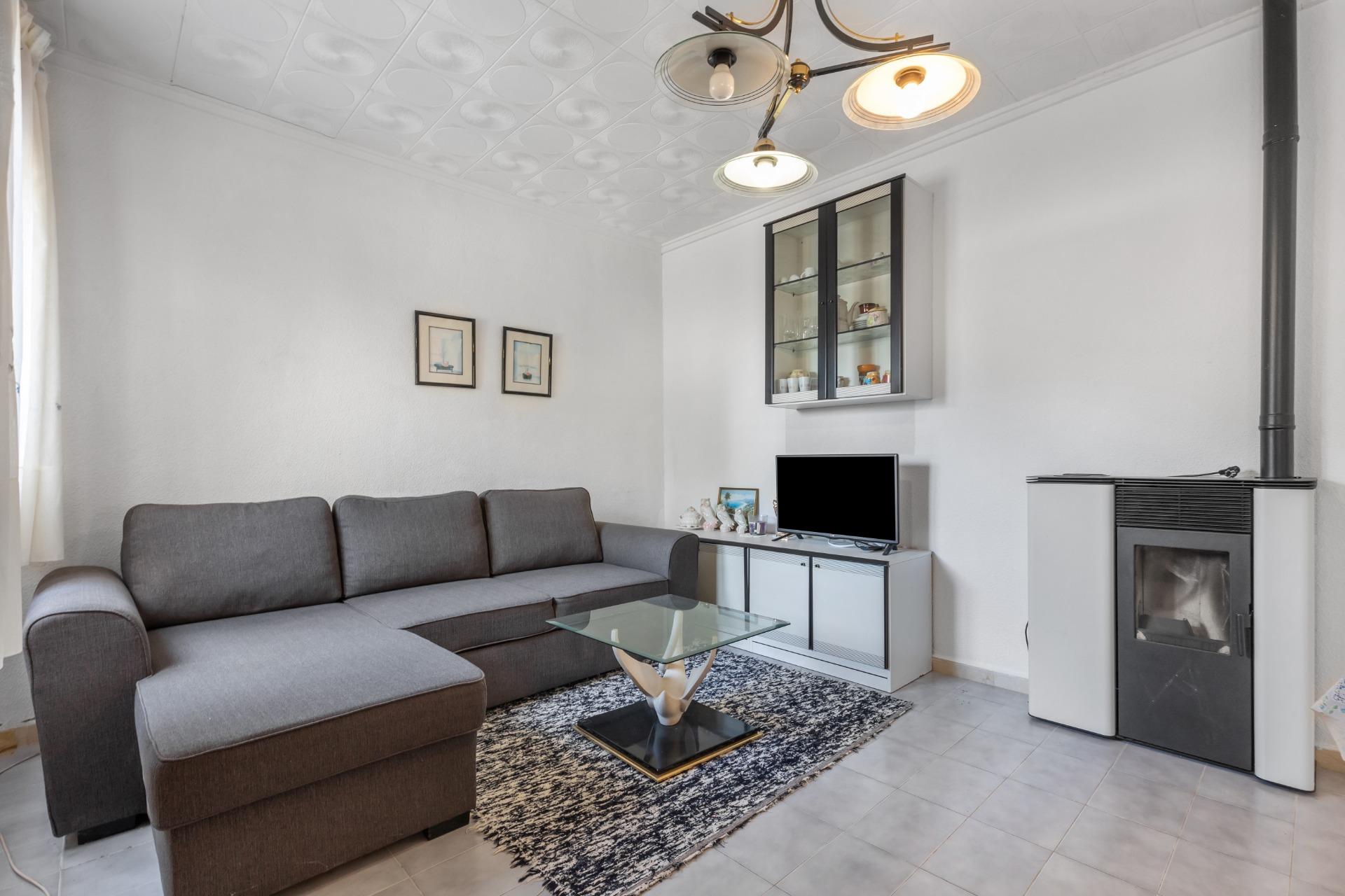 Opportunity: Detached House with Large 317 m² Plot in El Chaparral – La Siesta, Torrevieja