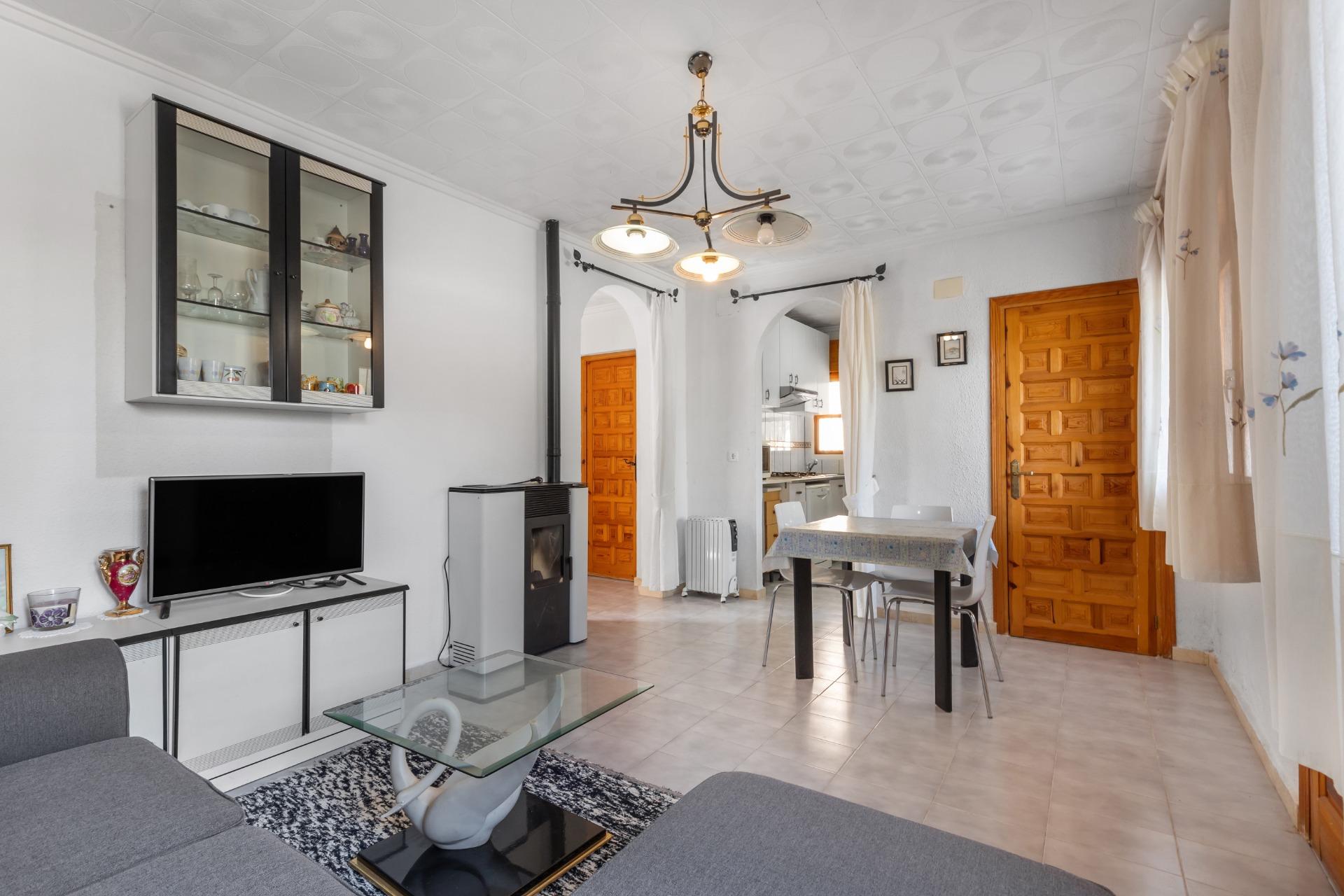 Opportunity: Detached House with Large 317 m² Plot in El Chaparral – La Siesta, Torrevieja