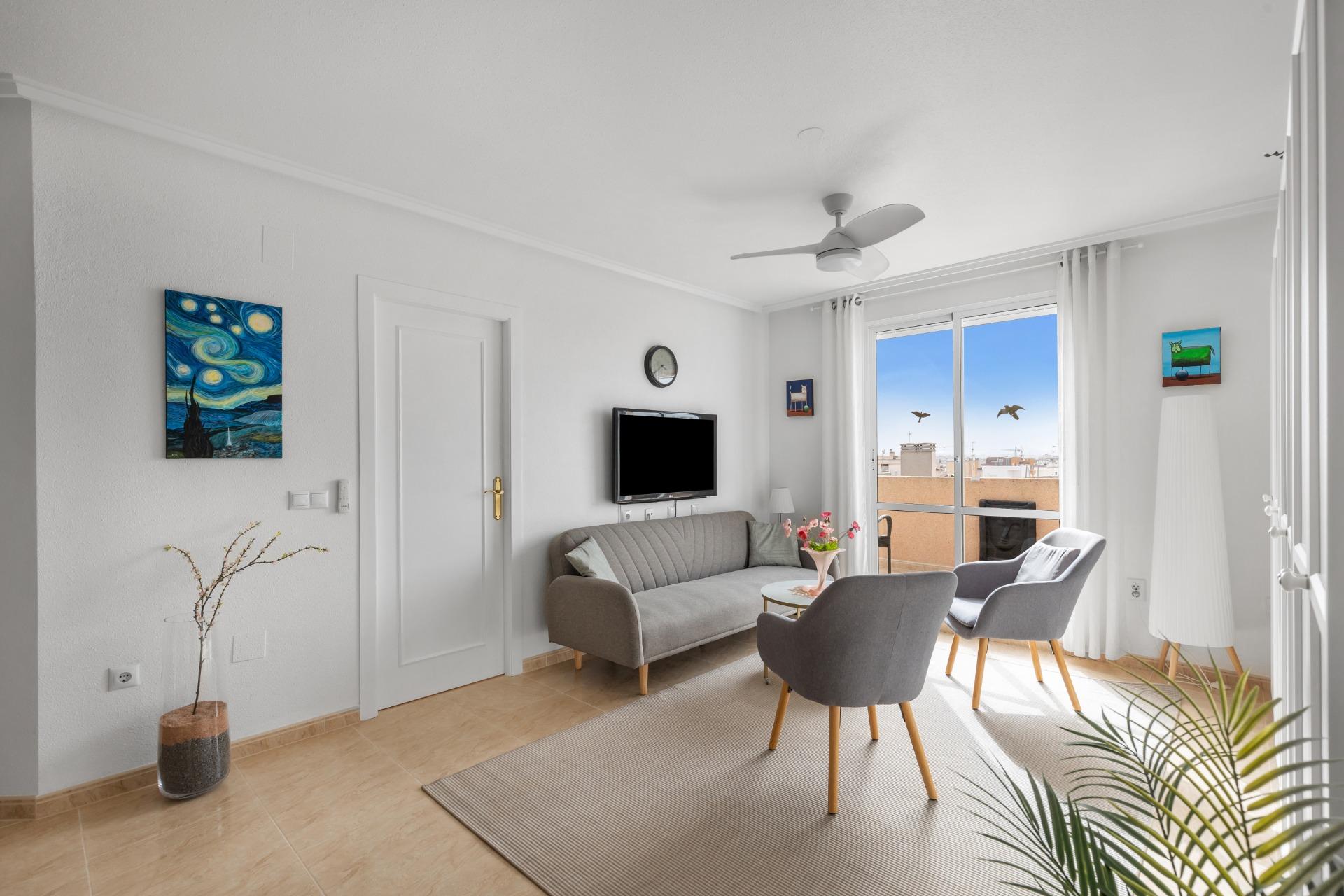 Sunny Penthouse with Large Terrace in Residencial Santa Gema – Torrevieja