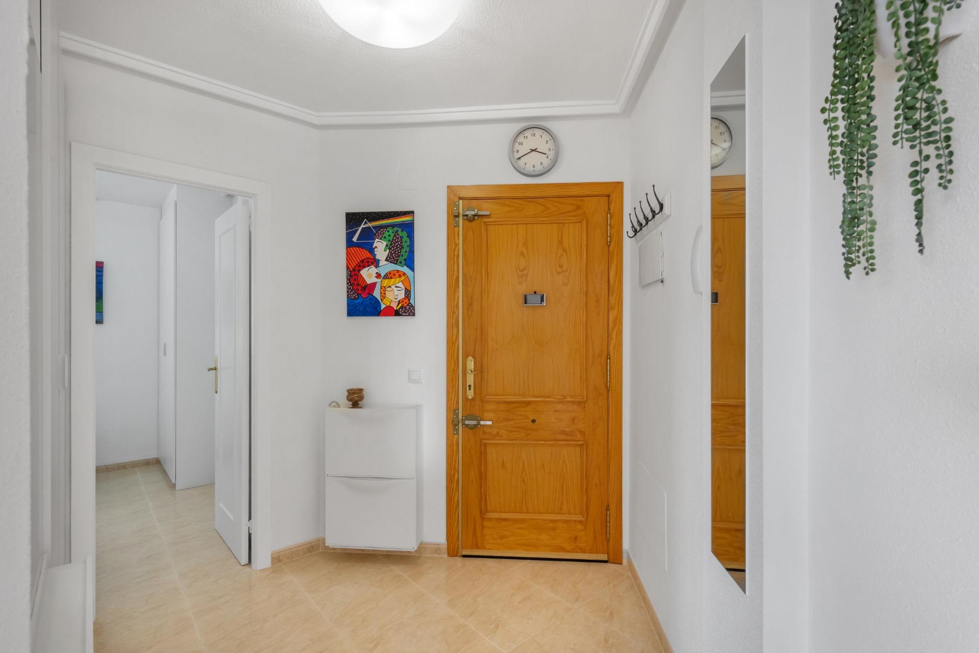 Sunny Penthouse with Large Terrace in Residencial Santa Gema – Torrevieja