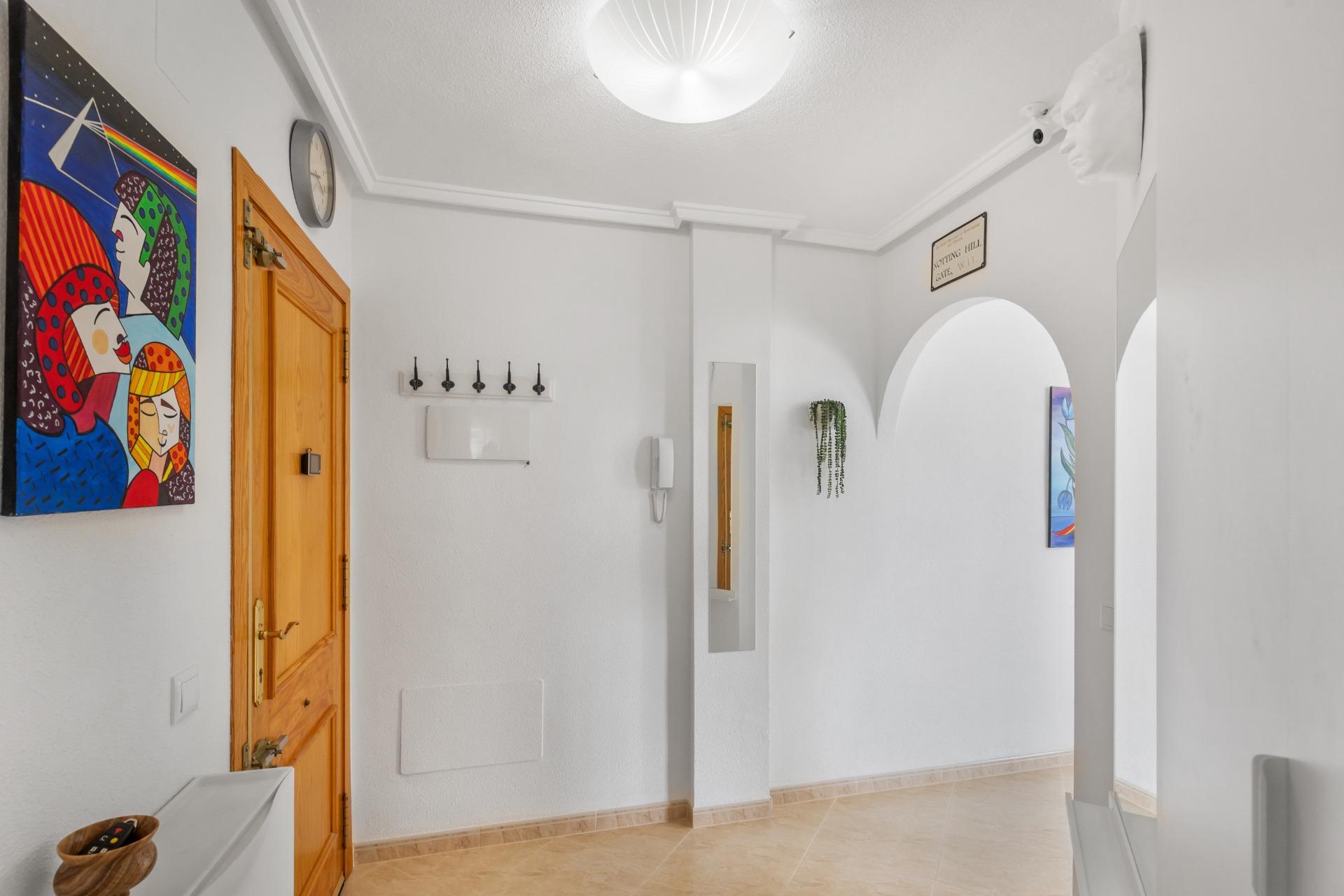 Sunny Penthouse with Large Terrace in Residencial Santa Gema – Torrevieja