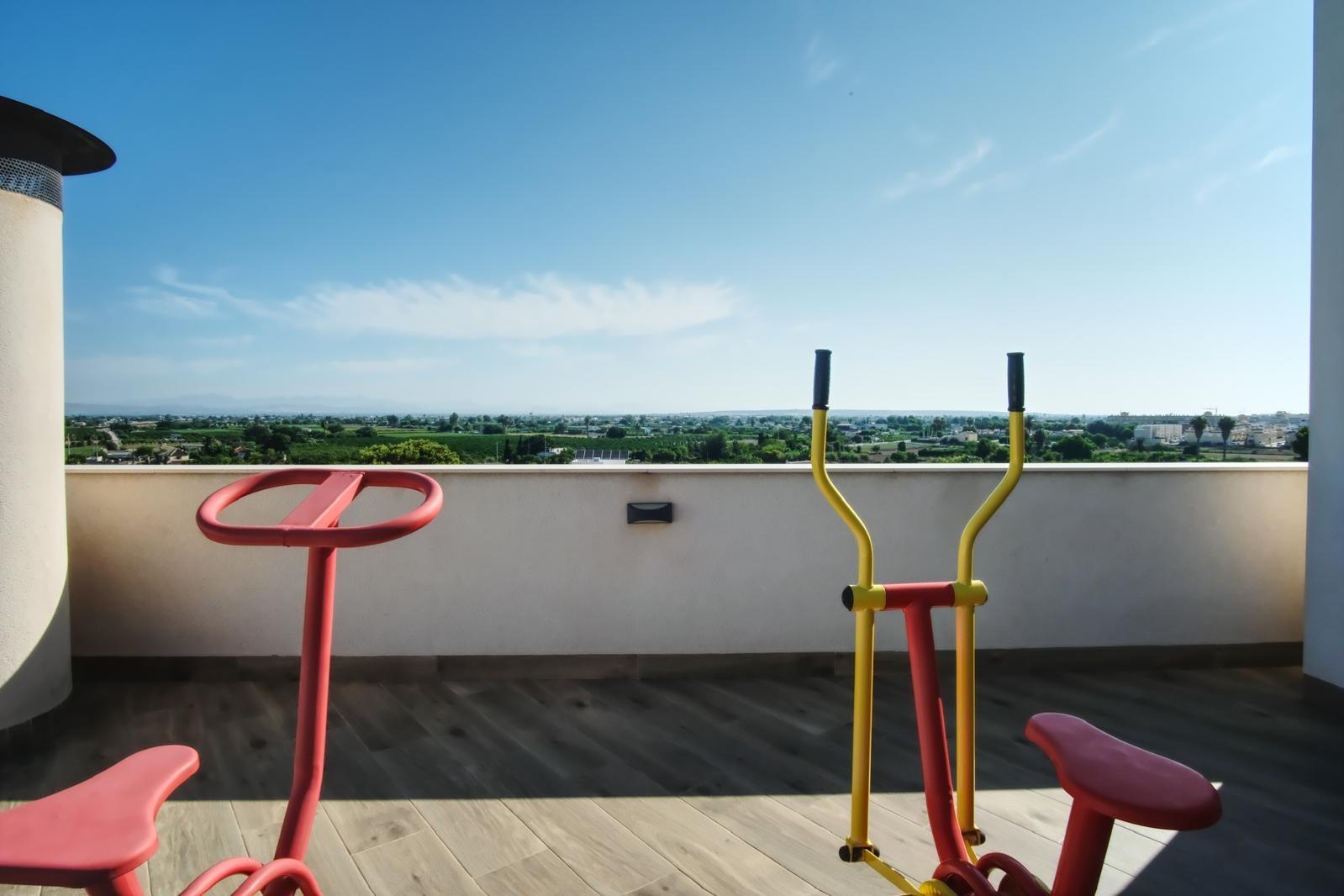 Modern Apartment with Terrace and Rooftop Wellness Areas – Formentera del Segura