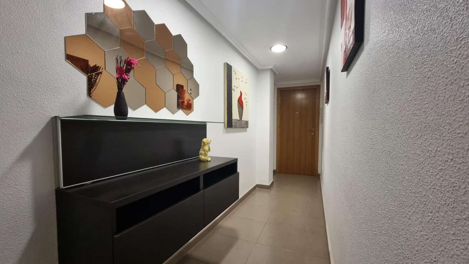 Spacious Apartment Near Playa del Cura – Torrevieja