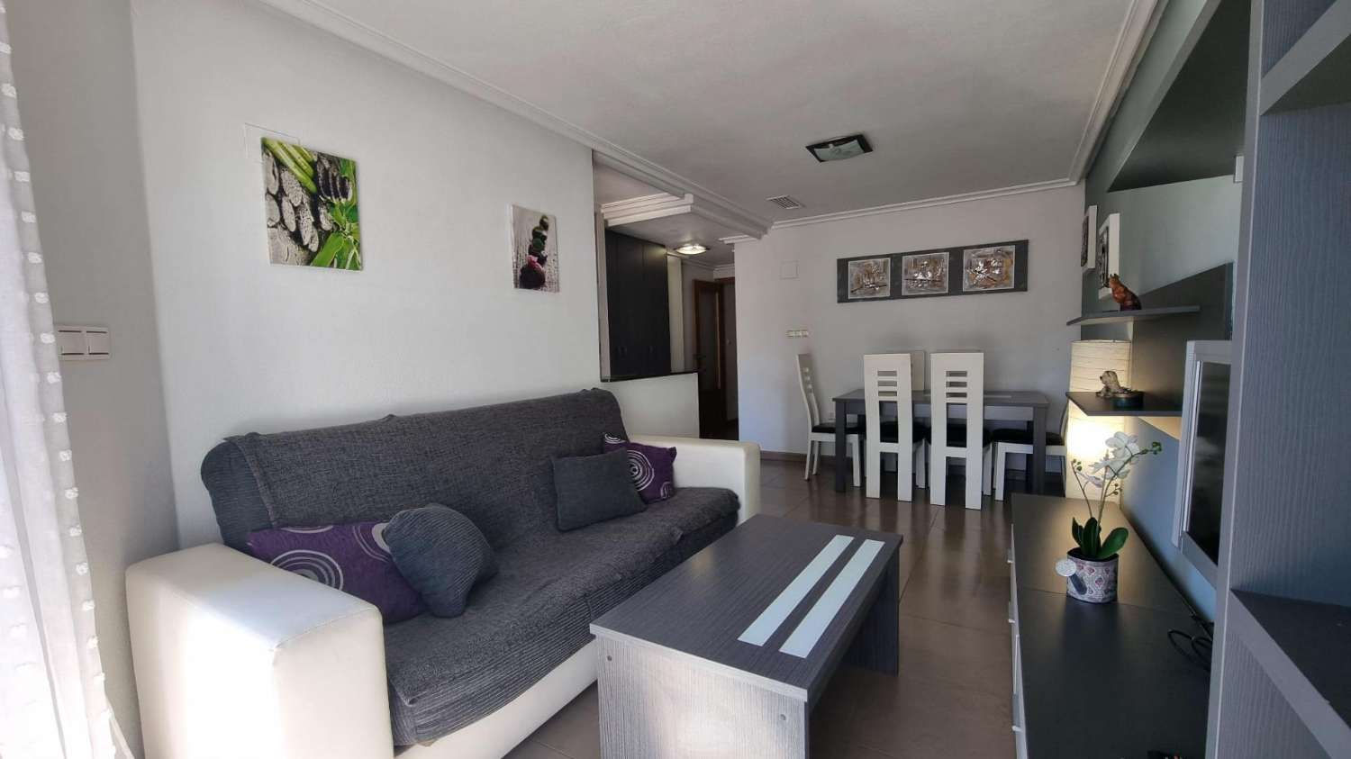 Spacious Apartment Near Playa del Cura – Torrevieja