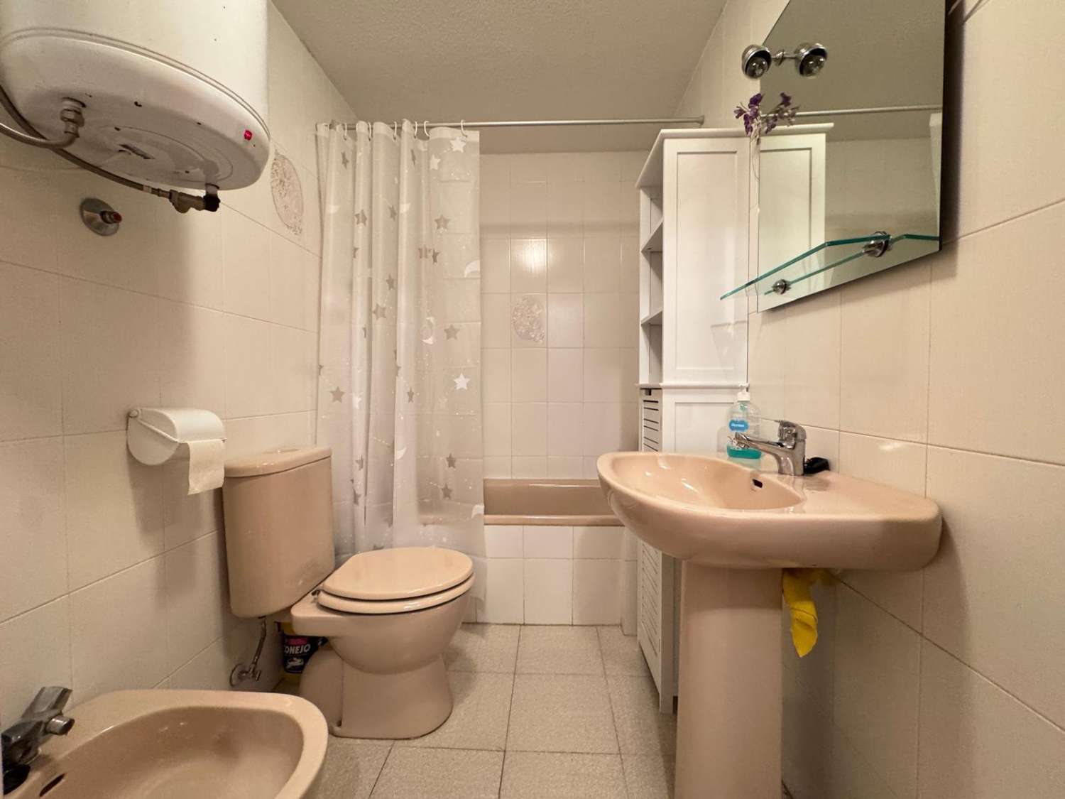 Spacious Apartment with Terrace 350 m from the Sea – Torrevieja