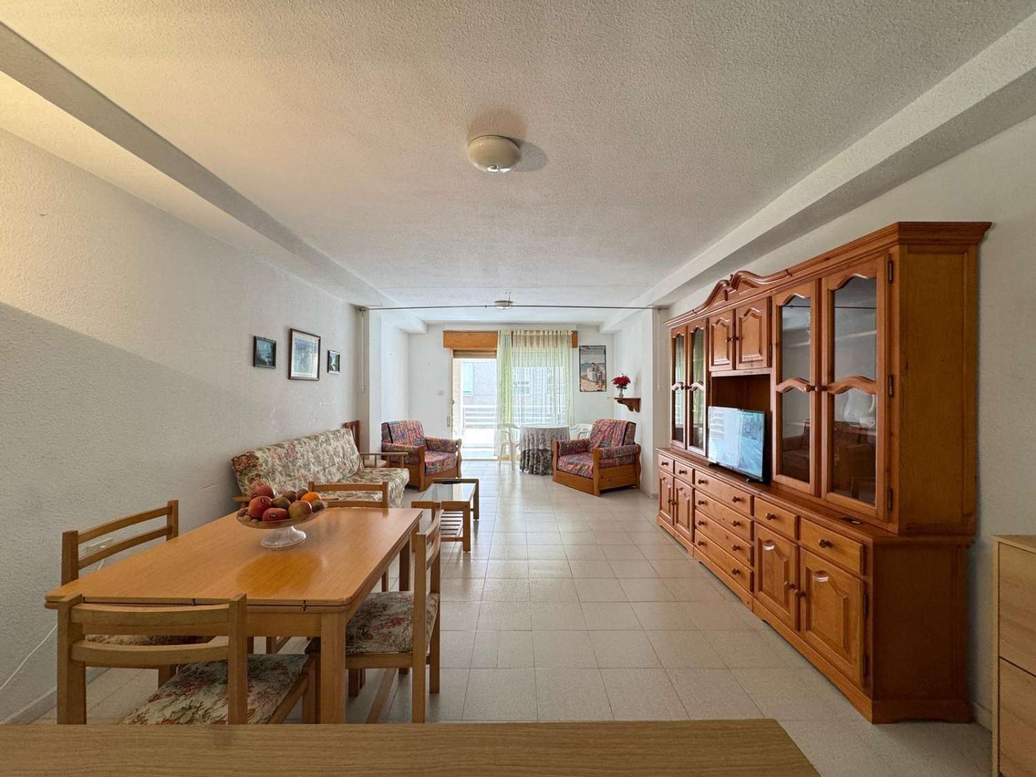 Spacious Apartment with Terrace 350 m from the Sea – Torrevieja