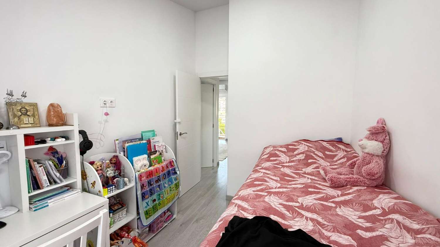 Cozy Bungalow in Torrevieja – Ideal for Living or Investment