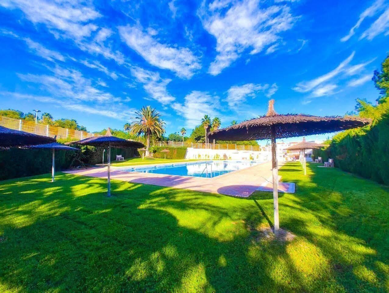 Apartment in Calas Blancas with 3 Pools and Parking – 600 m from the Sea