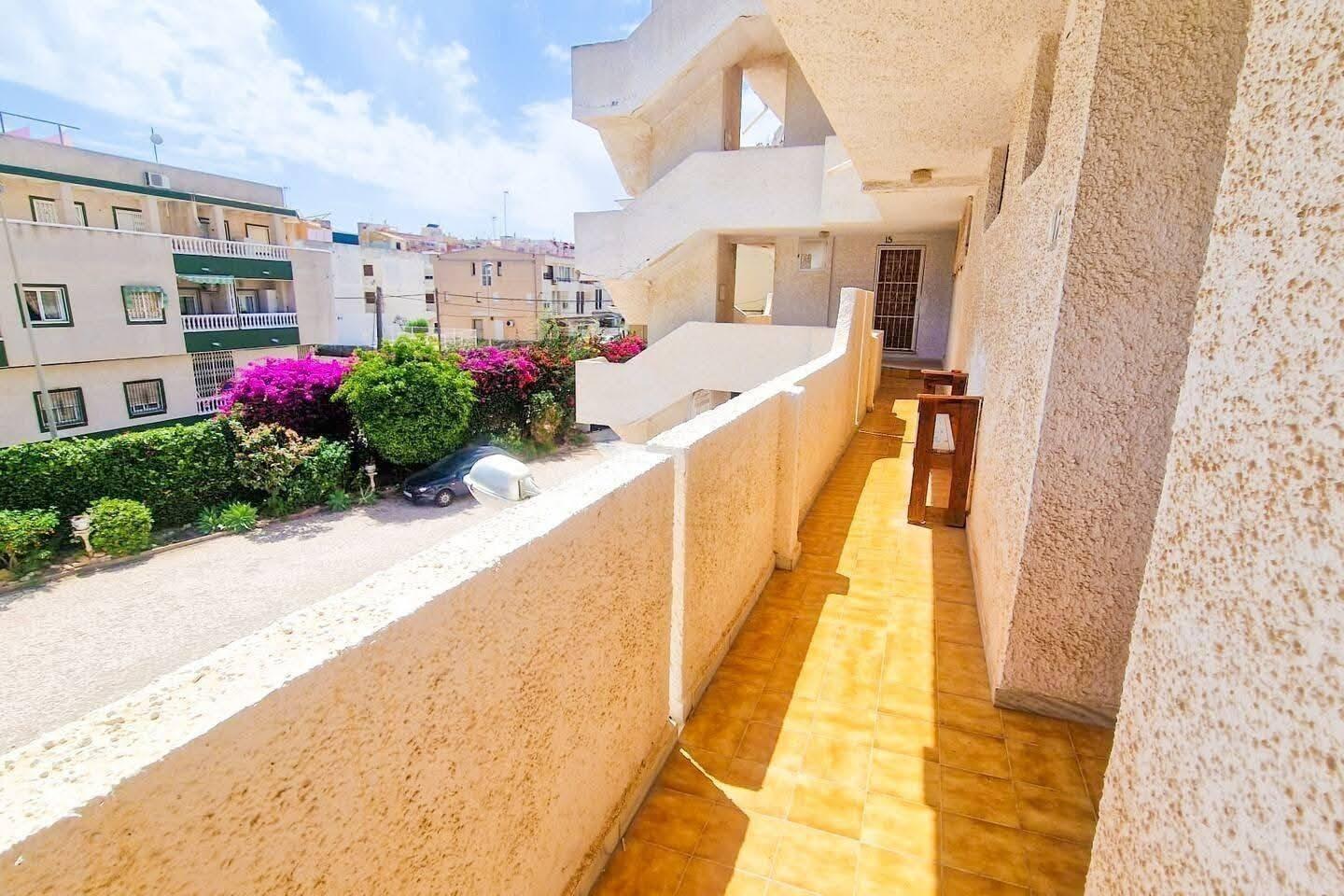 Apartment in Calas Blancas with 3 Pools and Parking – 600 m from the Sea