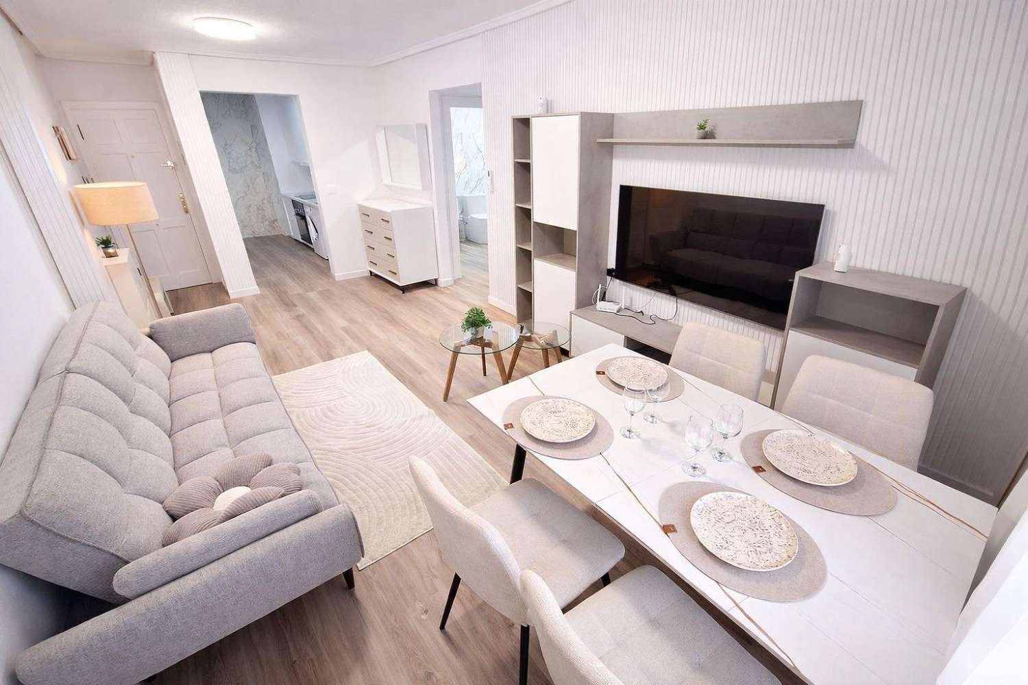 Renovated Ground Floor Apartment – 150 m from the Sea, Torrevieja