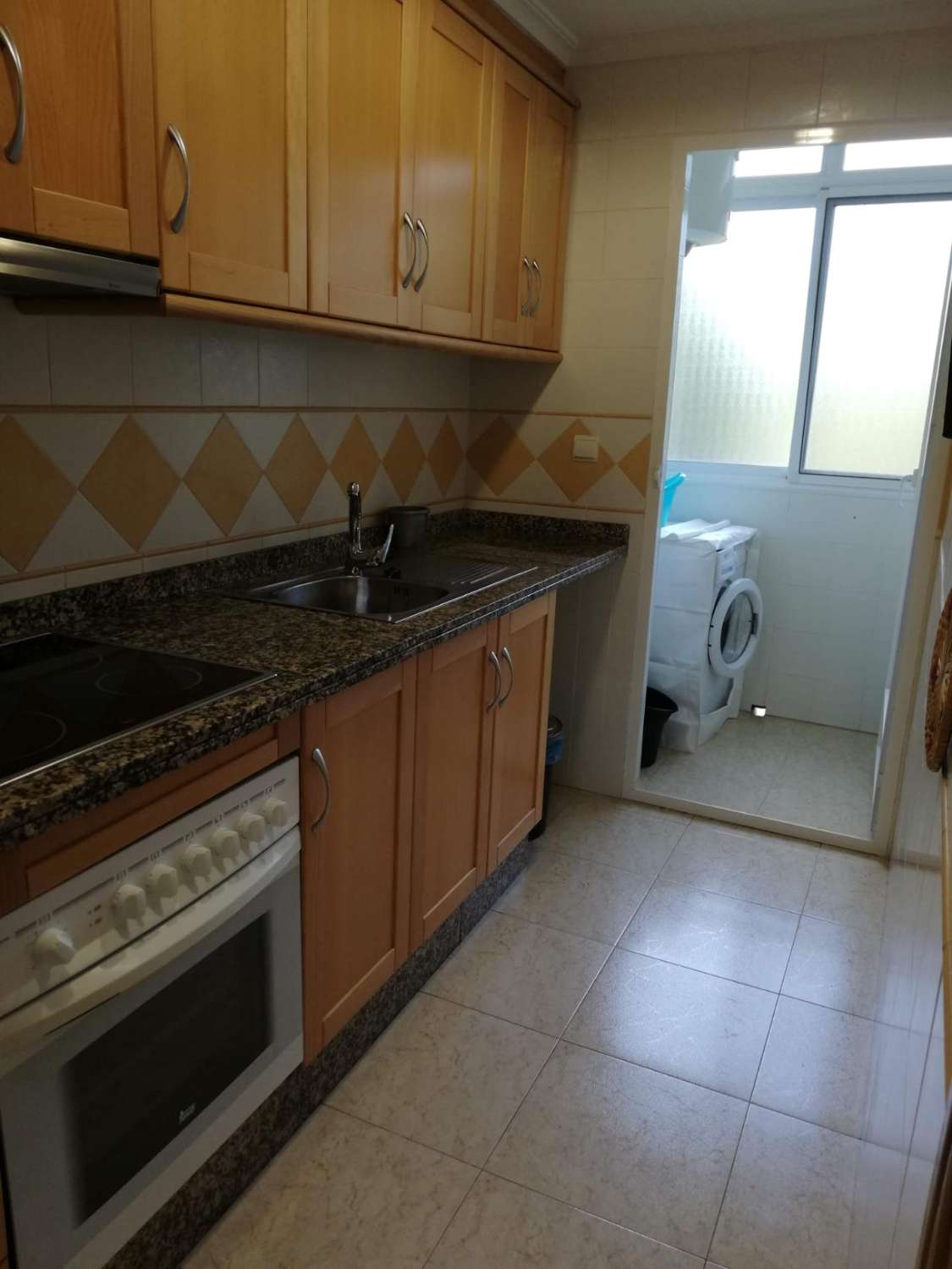 Spacious Apartment in the Centre of Guardamar del Segura – 1 km from the Beach