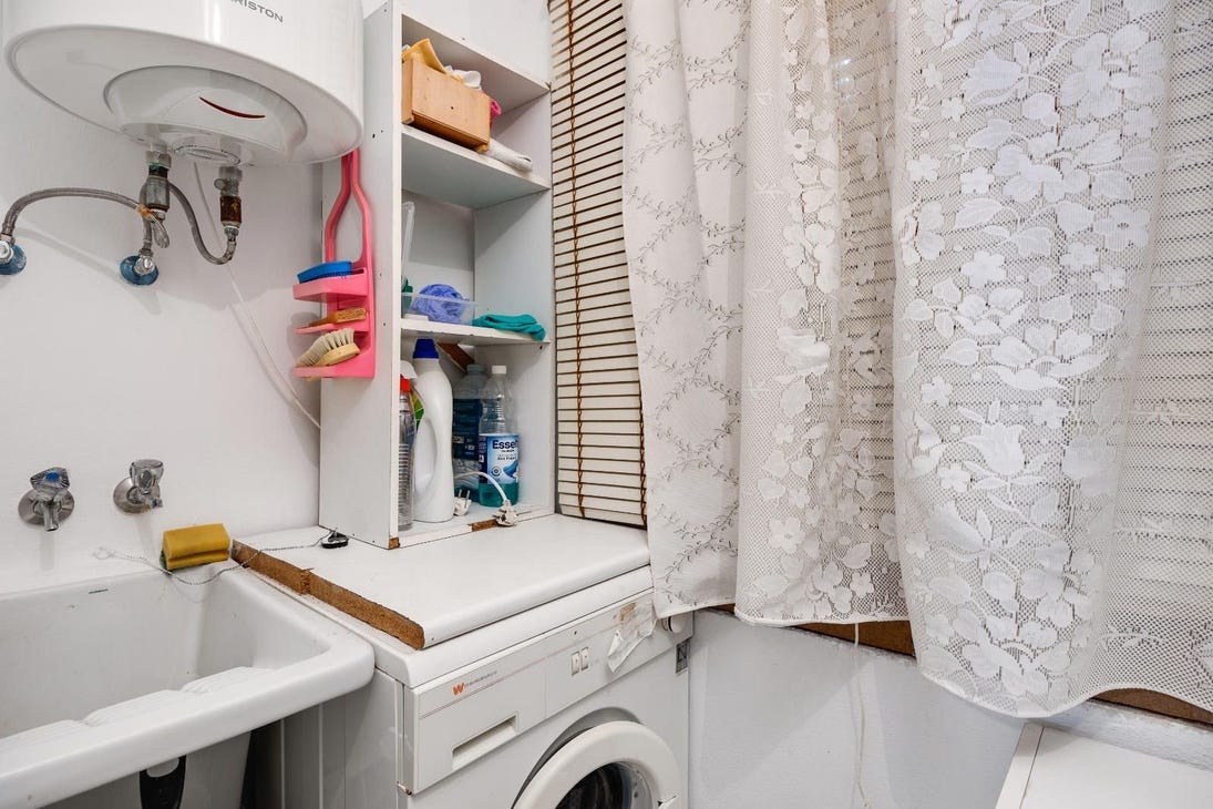 Ground Floor Bungalow with Sunny Terrace and Pool Views – Torrevieja