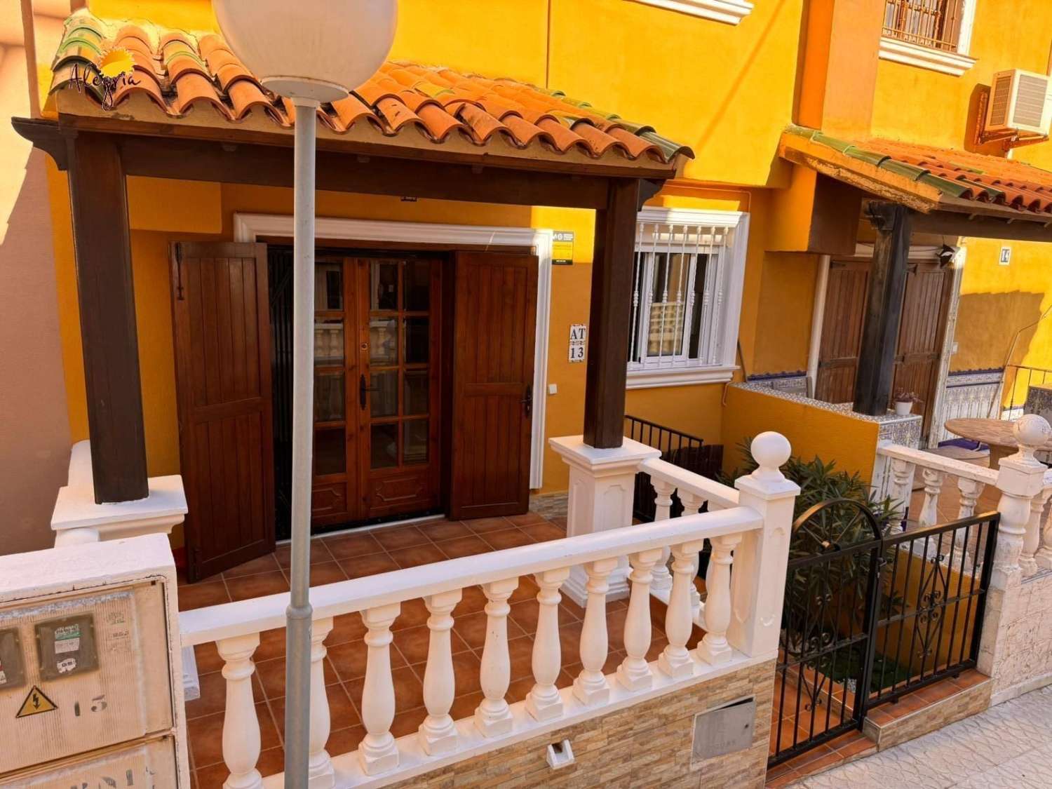 Dvoupatrový apartmán (duplex) v Cabo Cervera – jen 150 m od moře