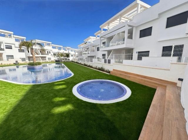 Penthouse Bungalow with Private Solarium – Los Balcones, Torrevieja