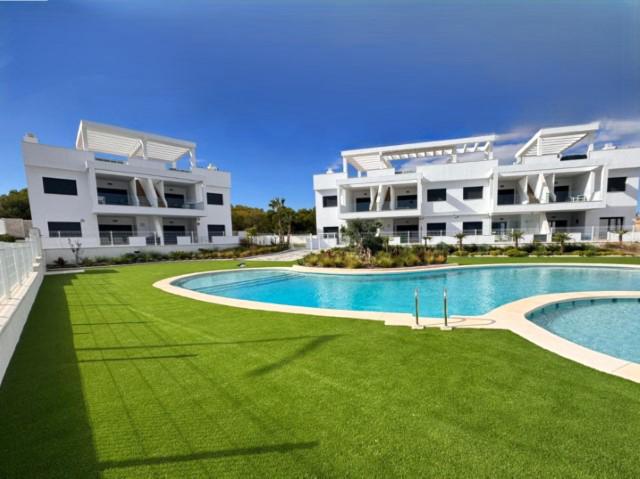 Penthouse Bungalow with Private Solarium – Los Balcones, Torrevieja