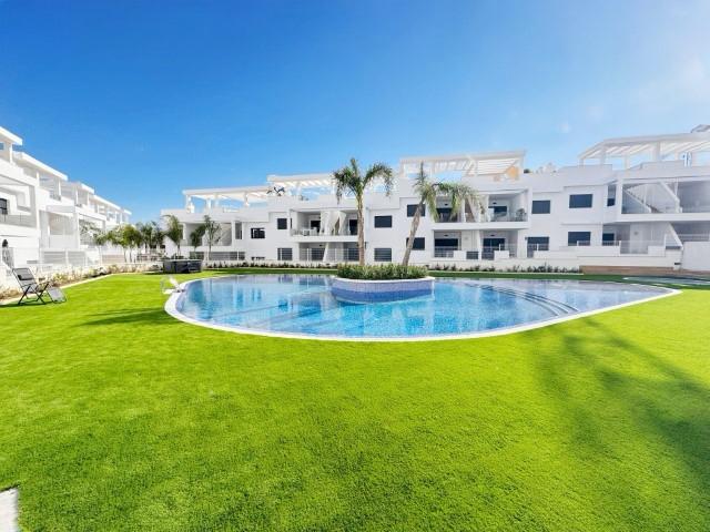 Penthouse Bungalow with Private Solarium – Los Balcones, Torrevieja