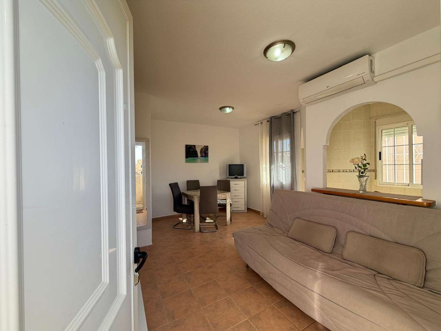 Top Floor Bungalow with Private Solarium and Pool – Aguas Nuevas, Torrevieja