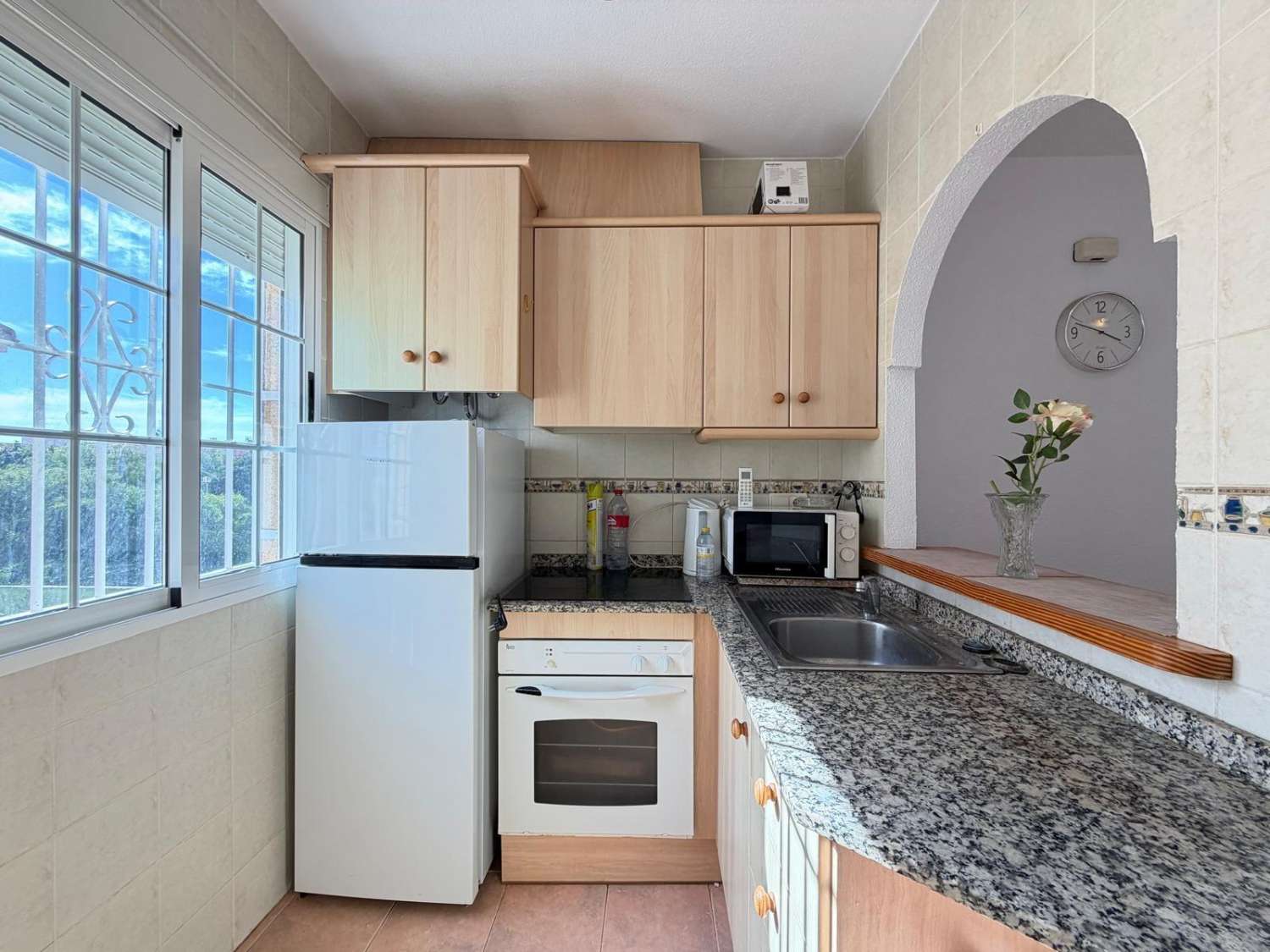 Top Floor Bungalow with Private Solarium and Pool – Aguas Nuevas, Torrevieja