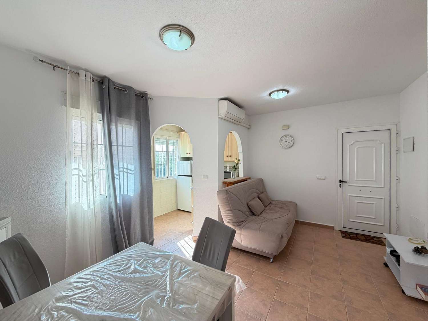 Top Floor Bungalow with Private Solarium and Pool – Aguas Nuevas, Torrevieja