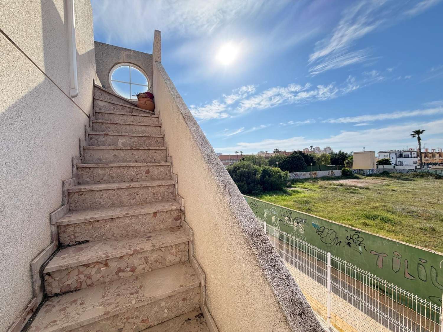 Top Floor Bungalow with Private Solarium and Pool – Aguas Nuevas, Torrevieja