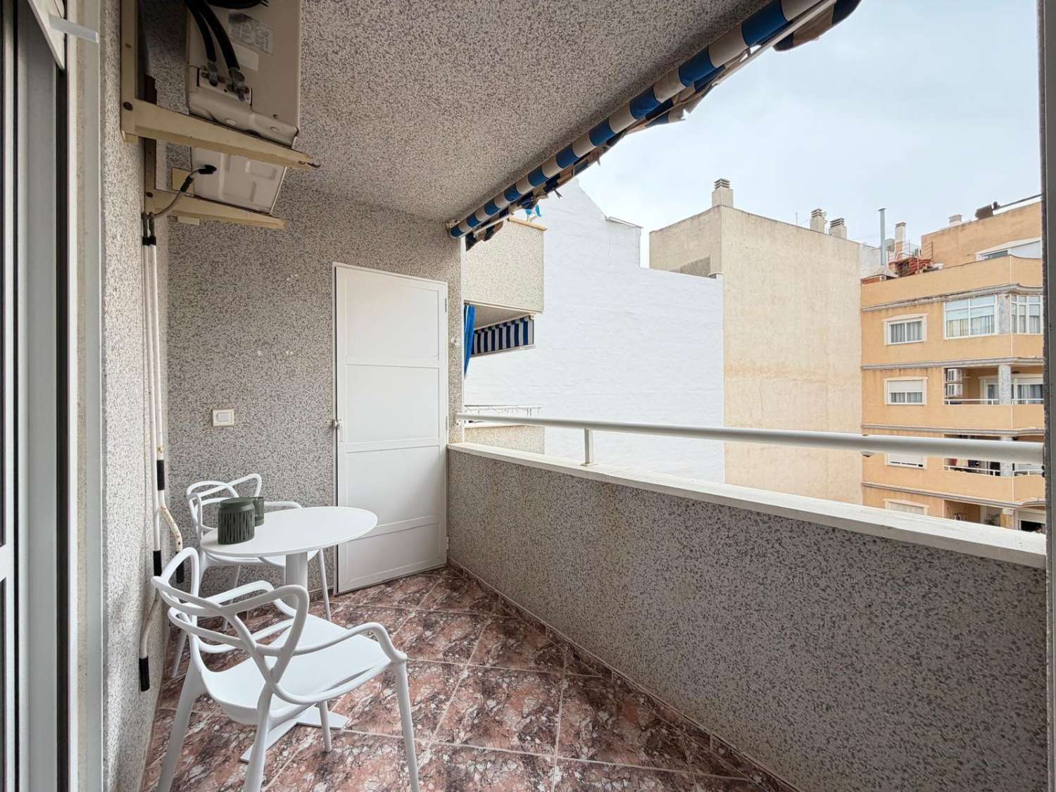Renovated Apartment Just 200m from Los Locos Beach – Torrevieja