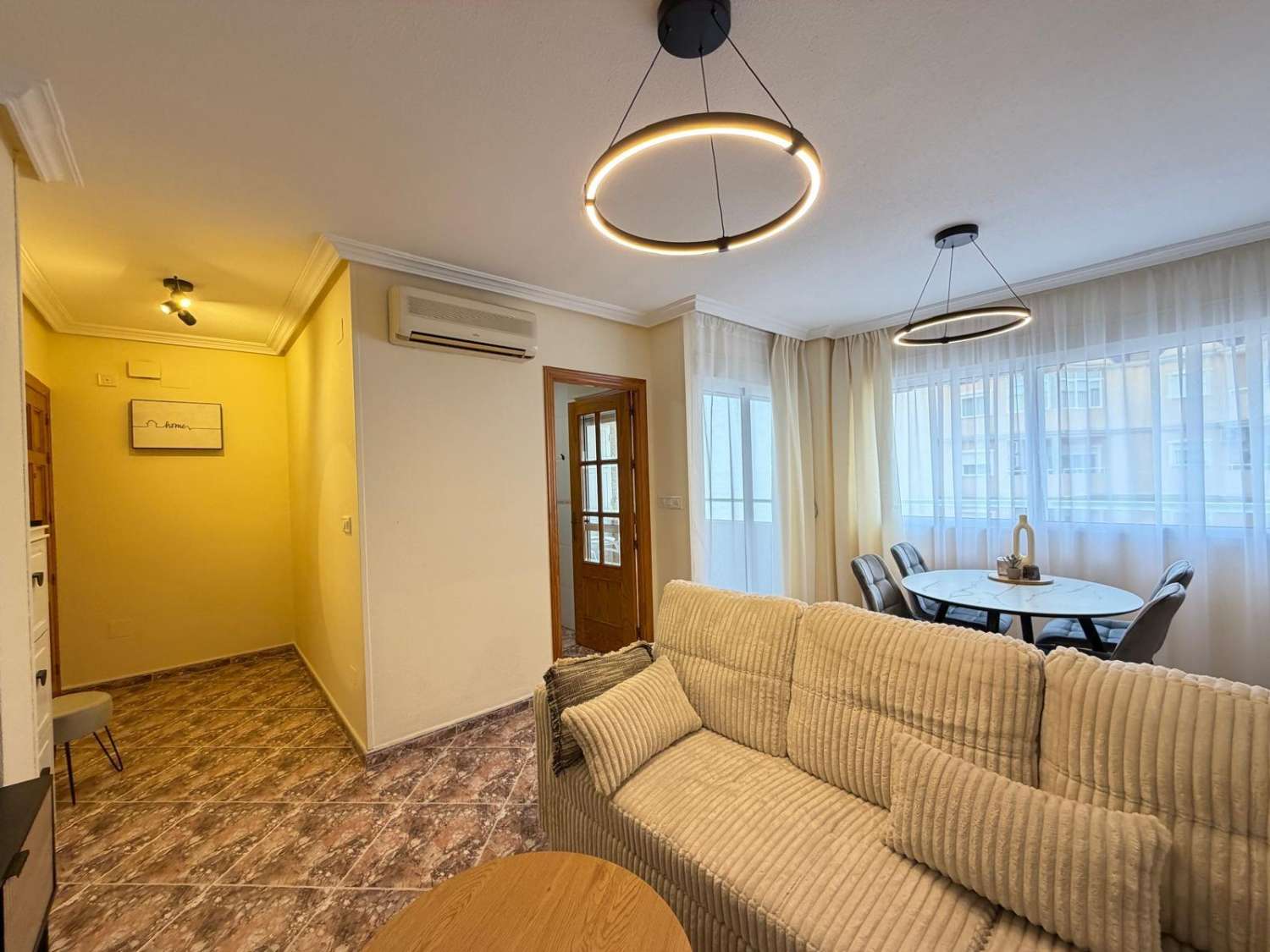 Renovated Apartment Just 200m from Los Locos Beach – Torrevieja