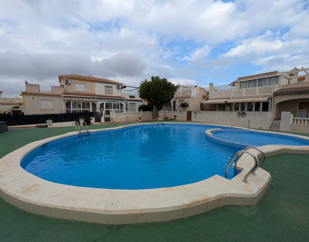 Townhouse with Large Terrace and Private Solarium – Miramar IV