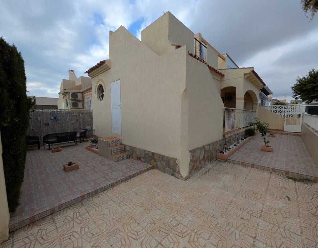 Townhouse with Large Terrace and Private Solarium – Miramar IV