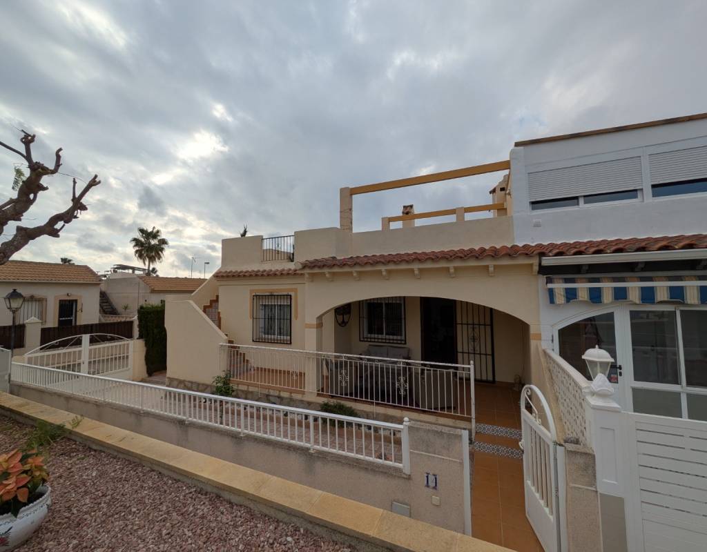 Townhouse with Large Terrace and Private Solarium – Miramar IV