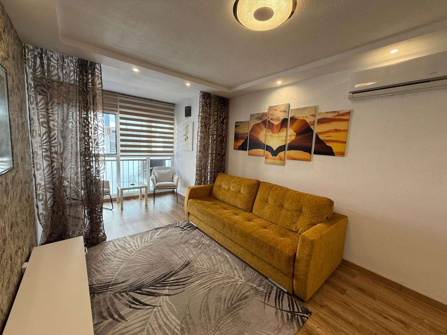 Zrekonstruovaný apartmán 200 metrů od moře – centrum Torrevieja