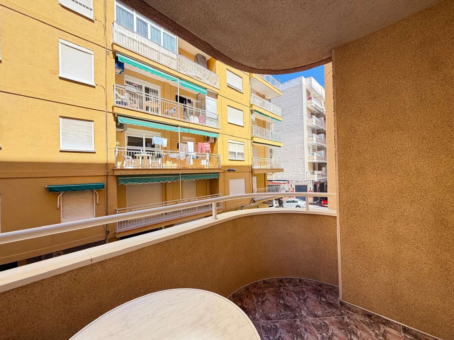 Apartmán s bočním výhledem na moře a dvojitou orientací – Torrevieja