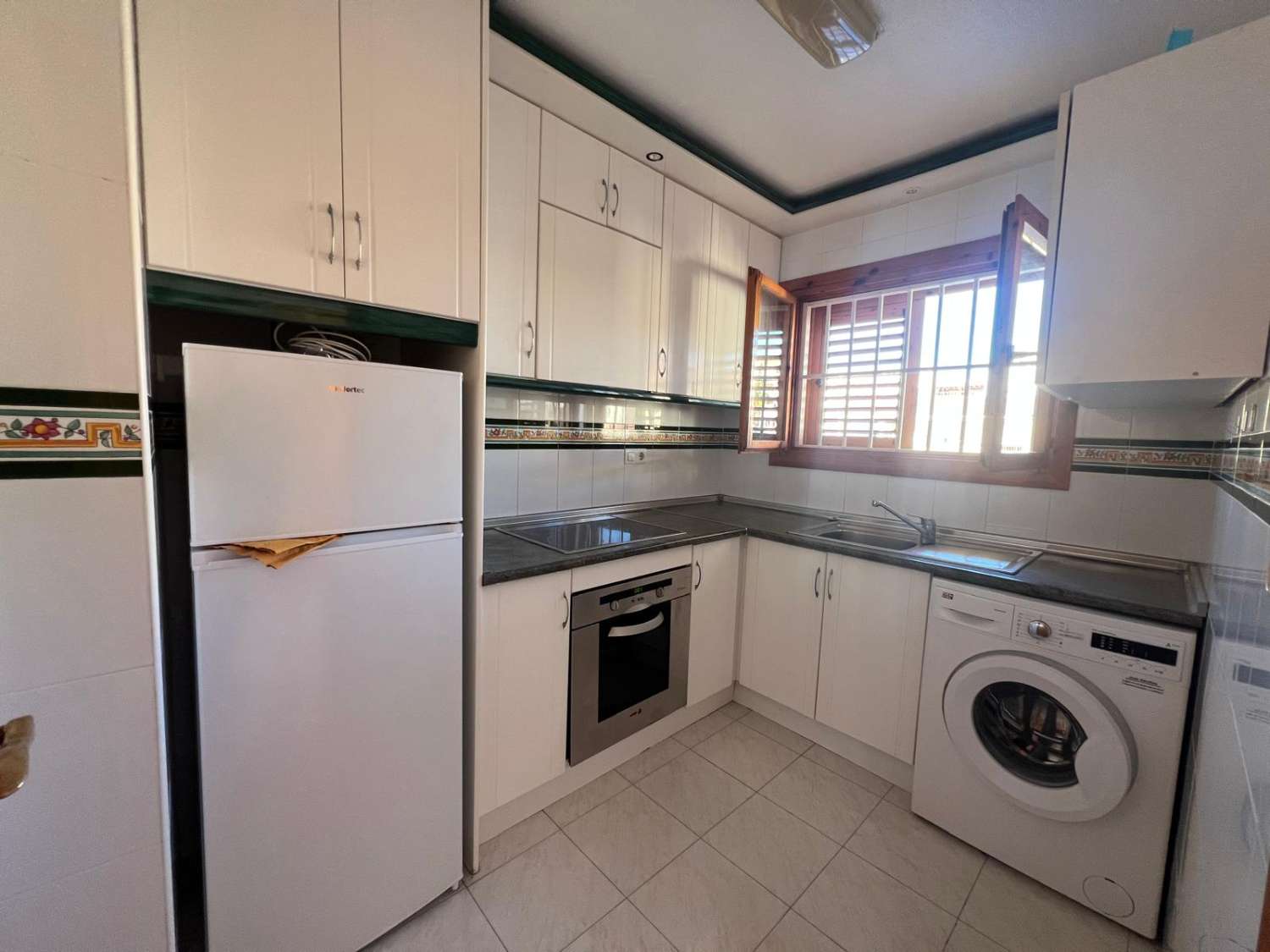 Apartmán s velkou terasou a výhledem na moře – Torrevieja