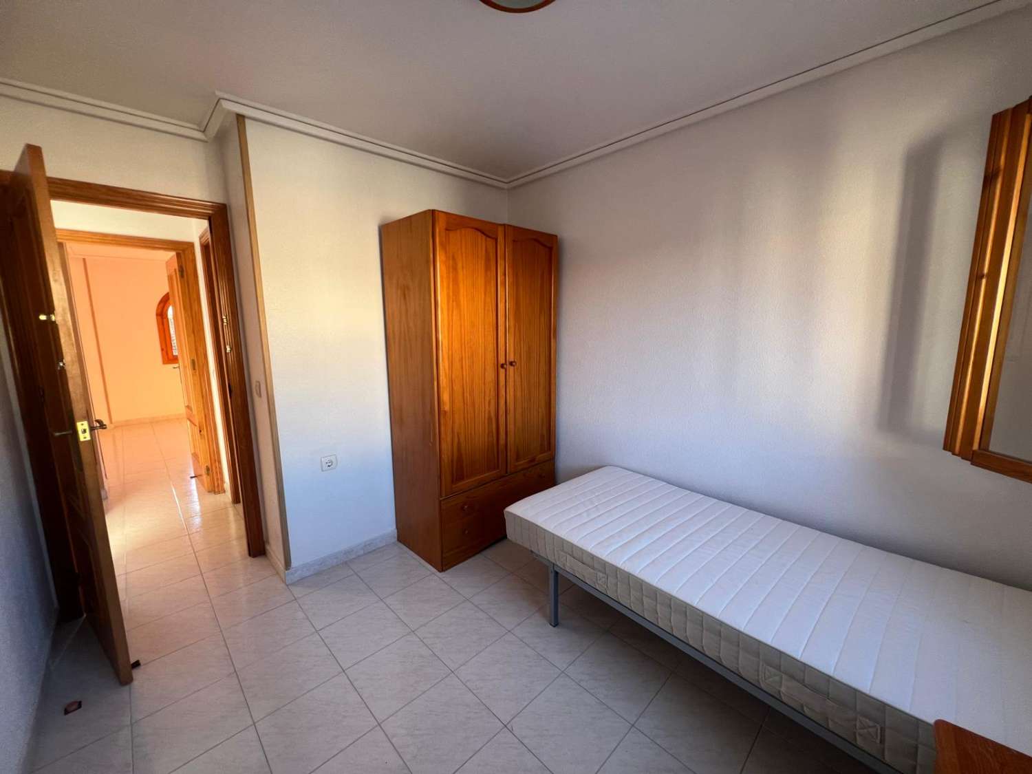 Apartmán s velkou terasou a výhledem na moře – Torrevieja