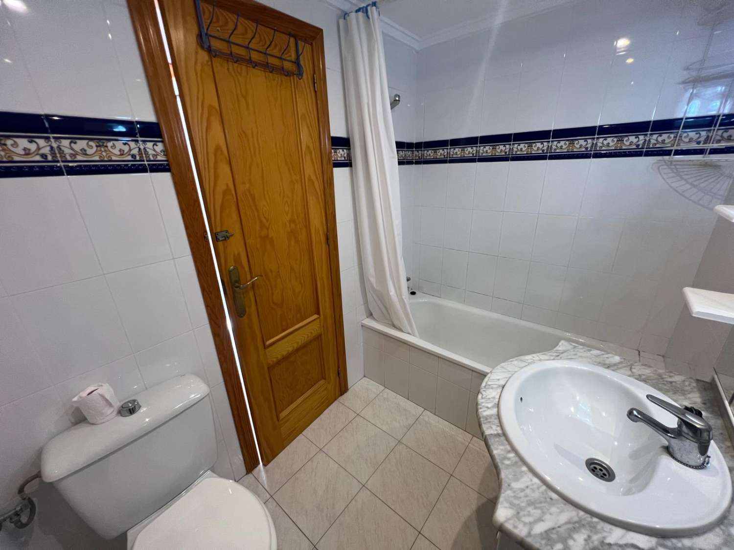 Apartmán s velkou terasou a výhledem na moře – Torrevieja