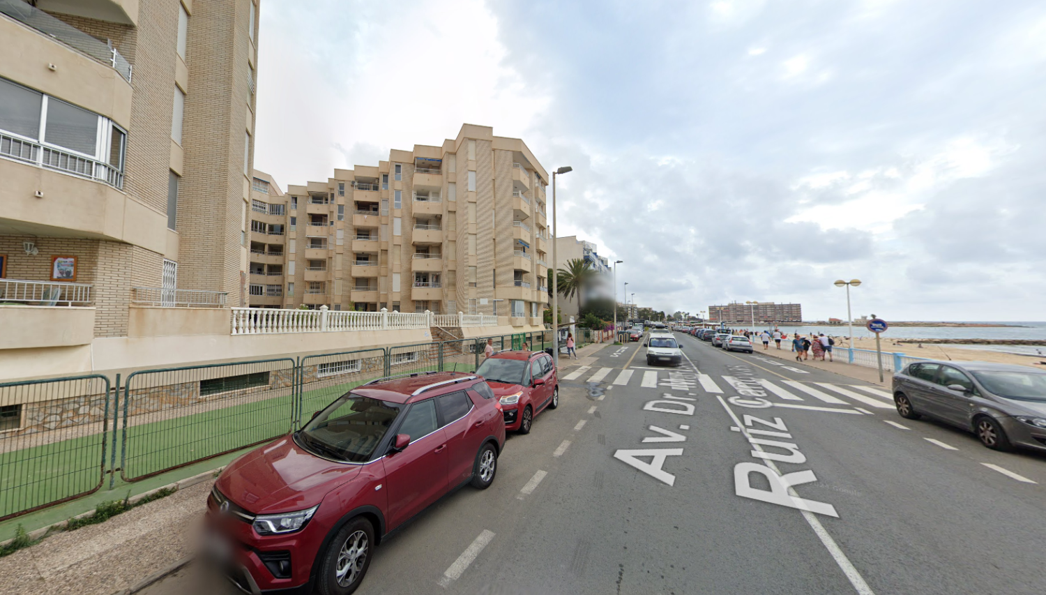 Bydlení u moře – moderní apartmán jen 20 metrů od pláže, Torrevieja