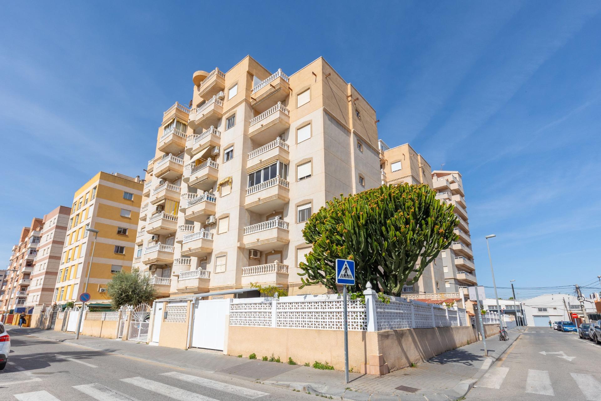 Slunce, výhledy a středomořská atmosféra | Nueva Torrevieja