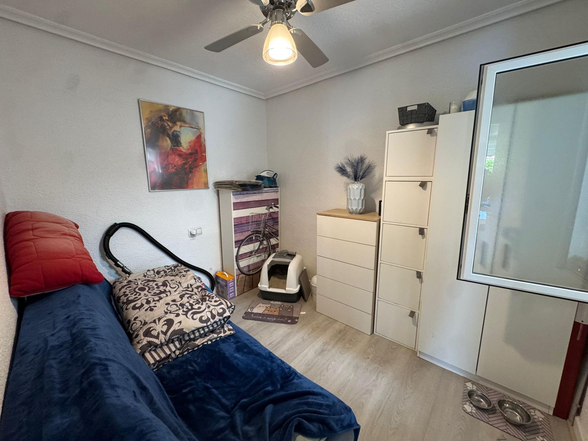 Stylový bungalov s velkým pozemkem v La Siesta | Torrevieja
