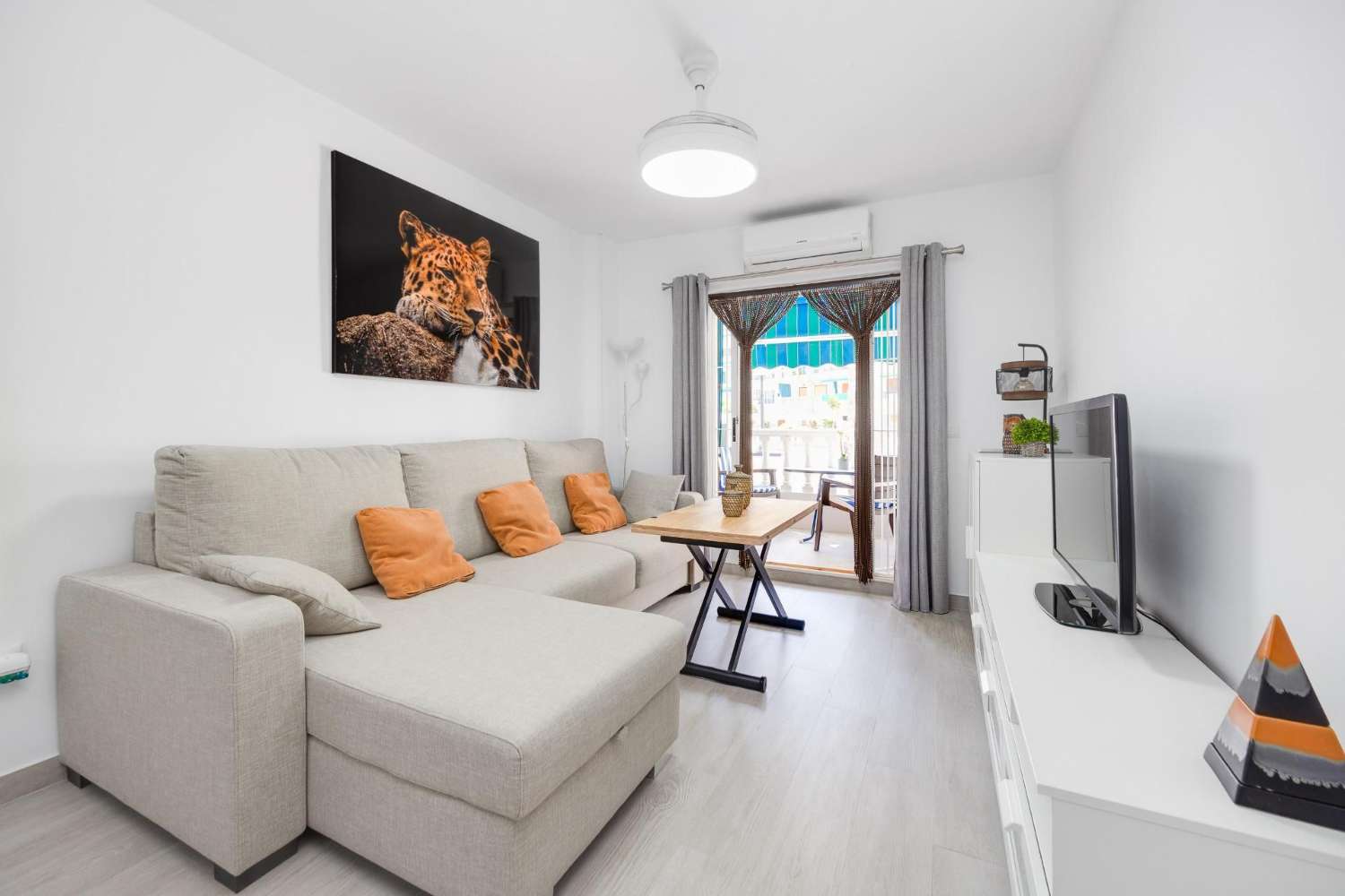 Apartment 250 m from the Beach | La Mata, Torrevieja