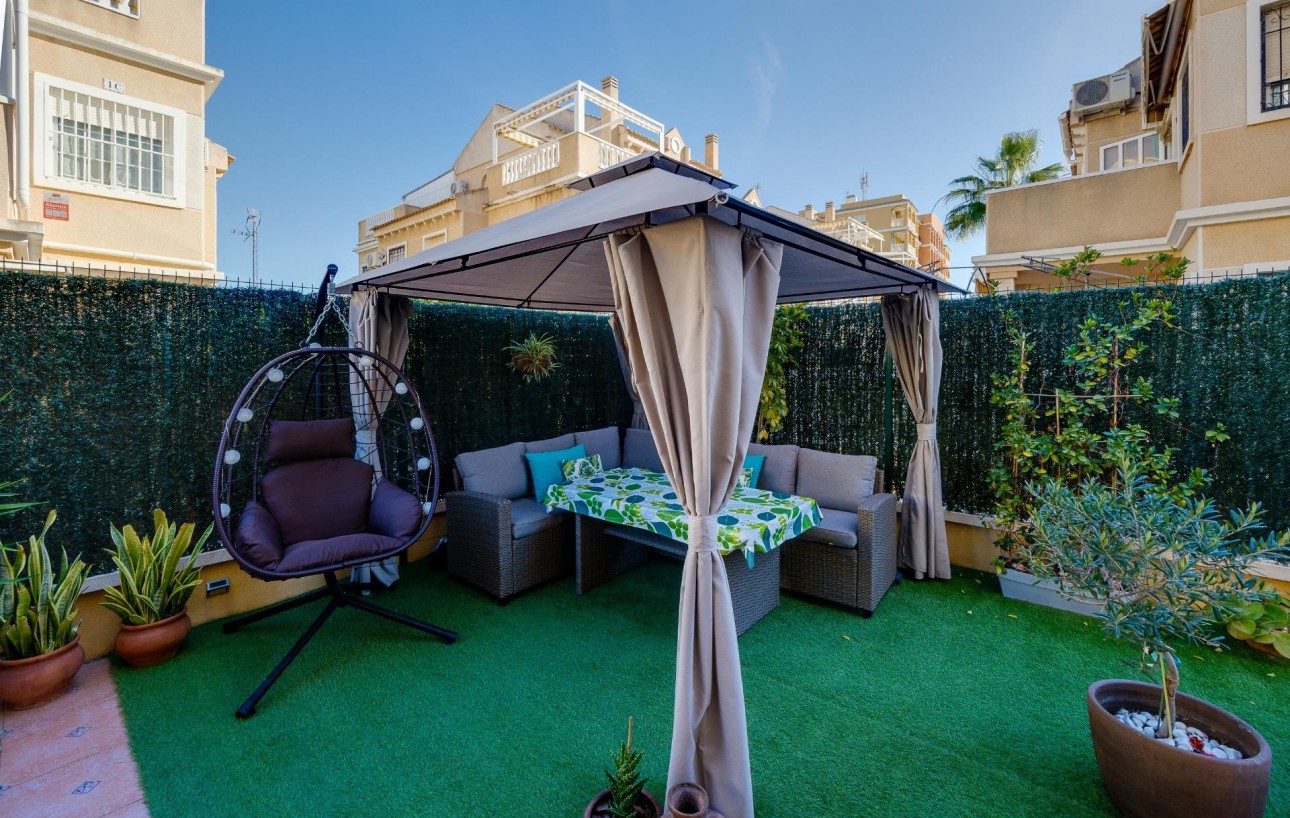 Fully Renovated Ground Floor Bungalow in Pueblo Marino | Torrevieja